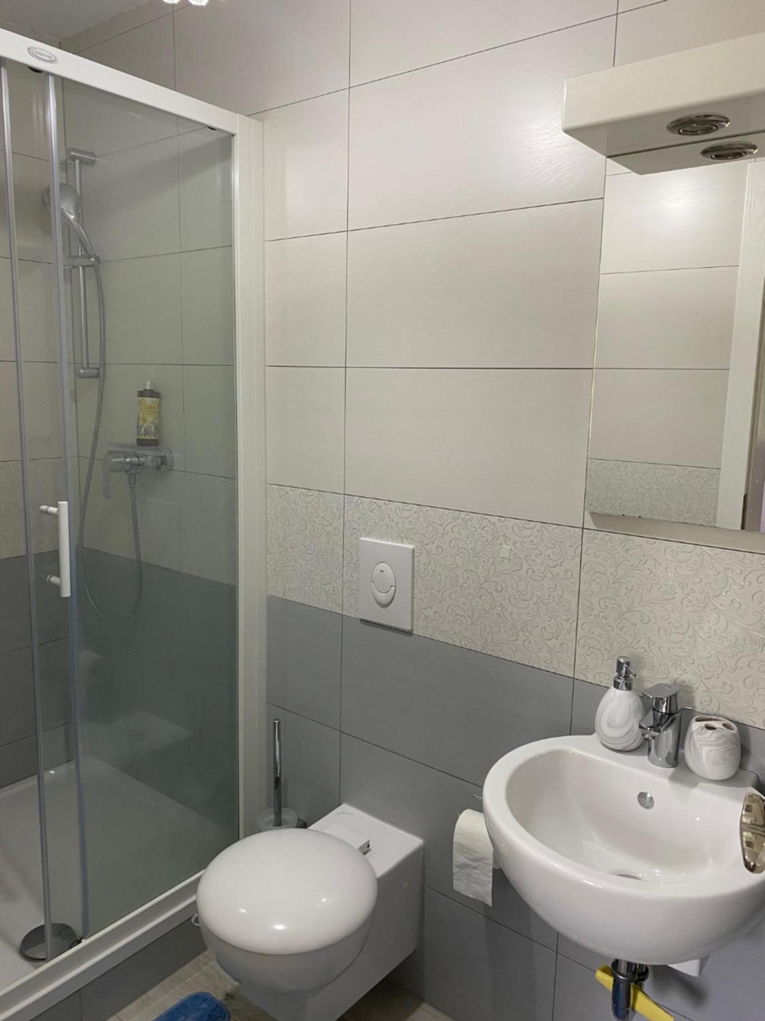 Atlantis Home Kulen Vakuf Dış mekan fotoğraf